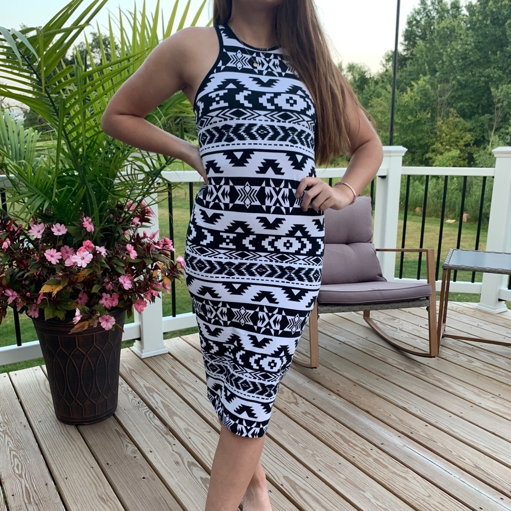 Express Midi BodyCon Black White Aztec Boho Dress XS